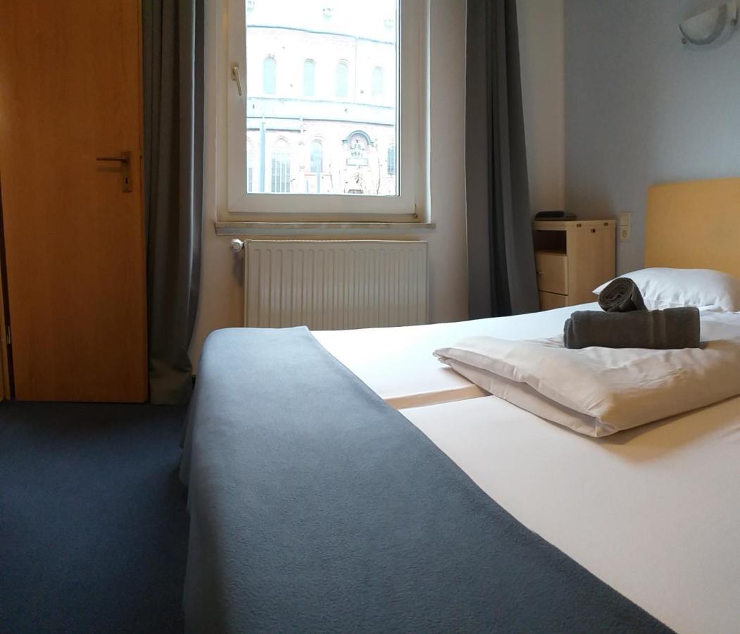 Hotel Kriemhilde Вормс Номер фото
