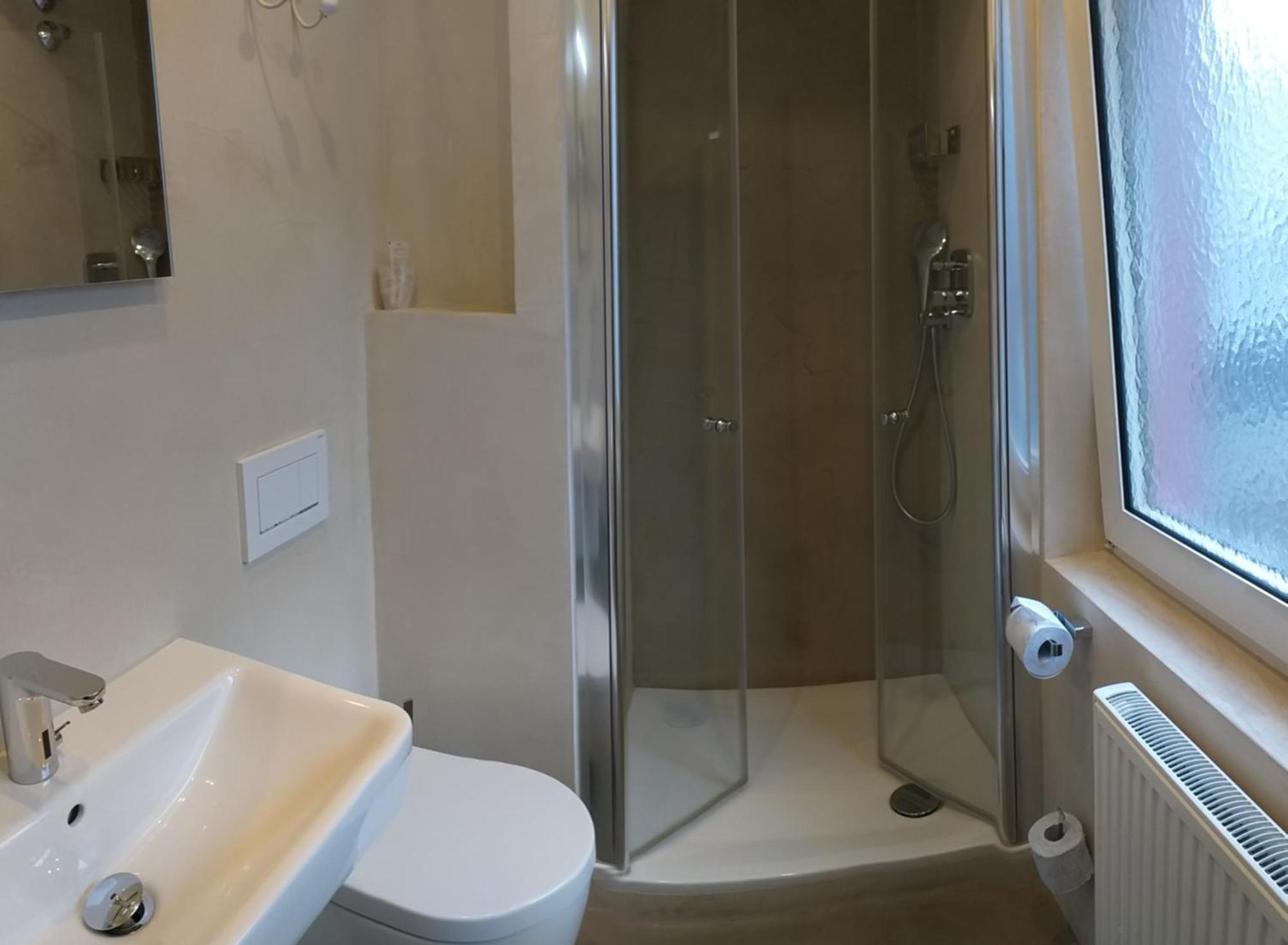 Hotel Kriemhilde Вормс Номер фото